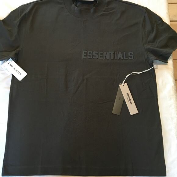 NWT Fear of God Essentials Off-Black T-Shirt - Men's X-small - Picture 3 of 9